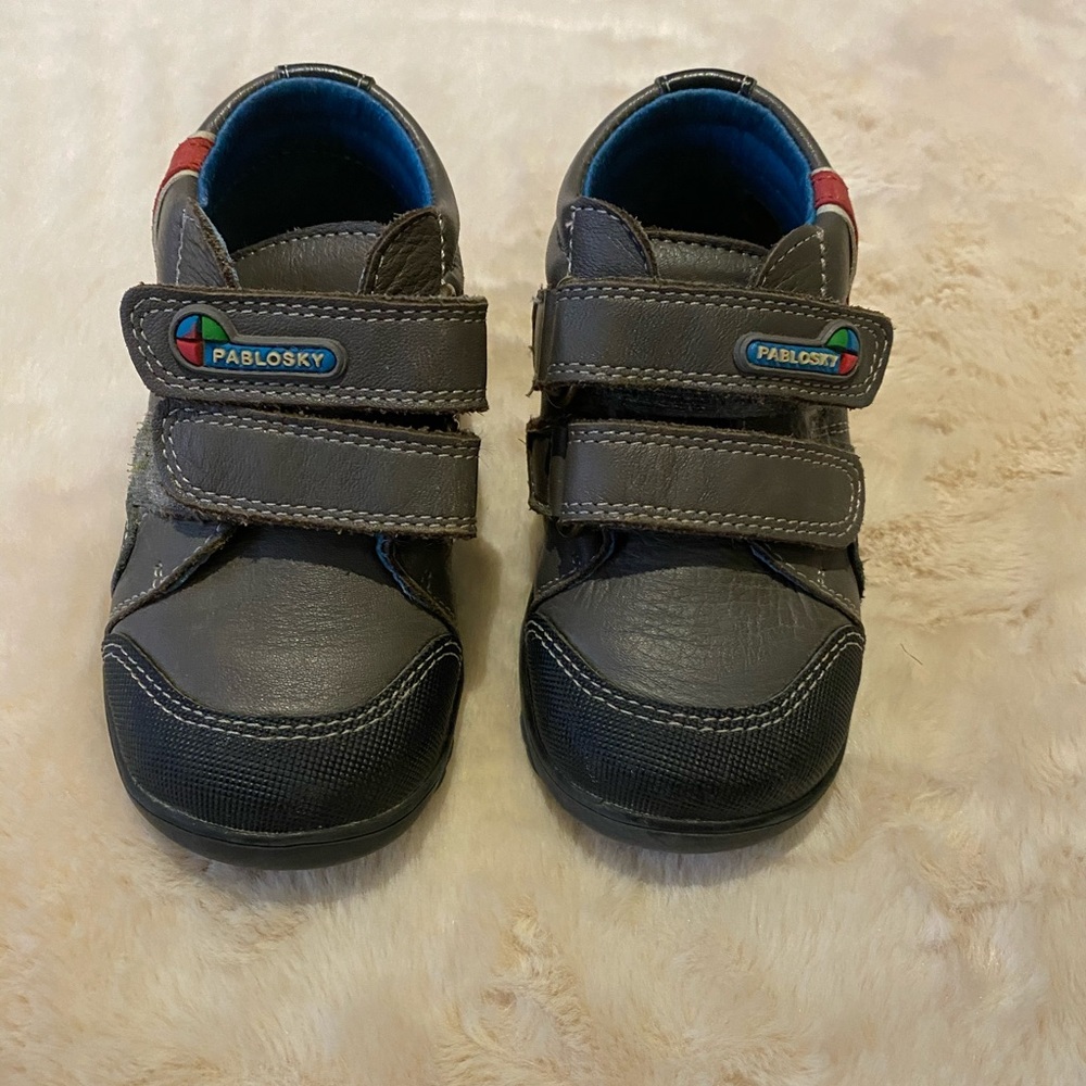 Pablosky system shoes size 5